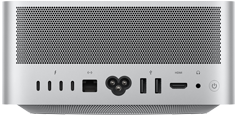 Mac Studio sedd bakifrån med perforerade ventilationshål i aluminium, fyra Thunderbolt 5-portar, en Ethernet-port, en strömkontakt, två usb-a-portar, en HDMI-port, ett hörlursuttag och en strömbrytare