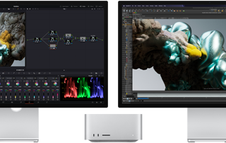 Studio Display och Studio Display XDR, en på varje sida om Mac Studio, med en arbetsyta med mjukvara och verktyg för 3D-modeller på skärmarna