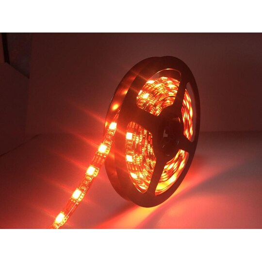 NÖRDIC RGB LED-list 5m med fjärrkontroll, 150 SMD LEDs på 5m, 20 lägen LED  Slinga - Elgiganten