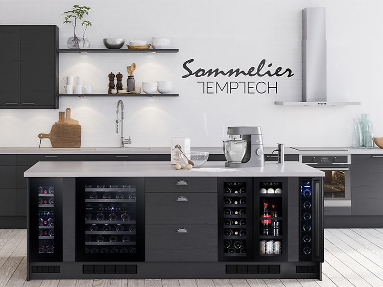 Temptech sommelier vinskåp inbyggt i en köksö och Sommelier Temptech-logotypen