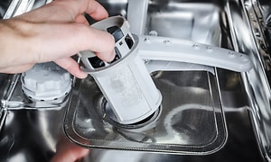 Bästa tipsen för hur du rengör och underhåller din diskmaskin - Elgiganten